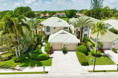 1207 General Pointe Trce 1