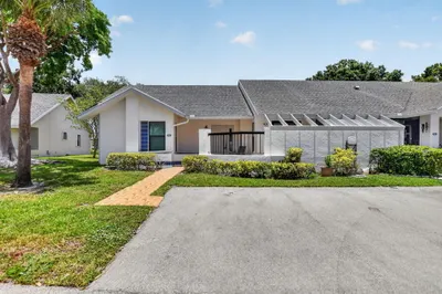 10953 Lake Front Place 1