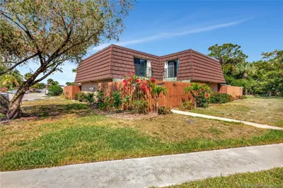 6057 SE Riverboat Drive #824 1