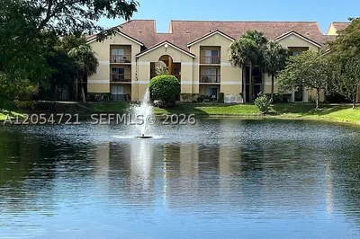 7620 Westwood Dr #214 1