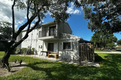 13290 NW 7th St 1