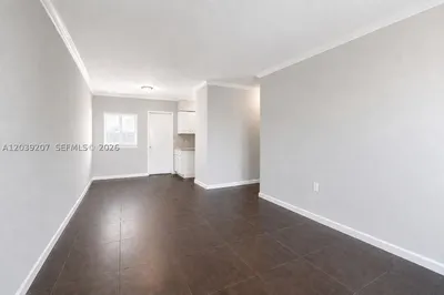 521 NE 82nd Ter #3 1