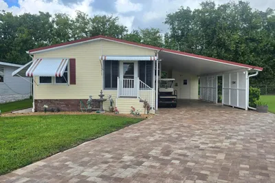 1613 SW 35th Circle 1