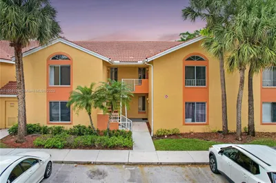 1143 Coral Club Dr #1143 1