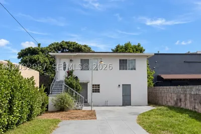 2315 NW 35th St 1