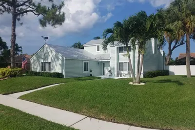198 SW 15th Ct 1