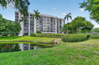 5951 Wellesley Park Dr #508 1