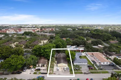 6125 SW 48th Court #3 1