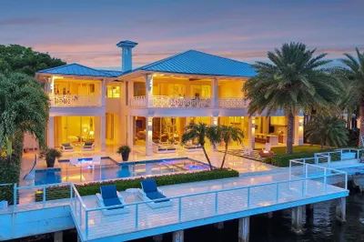 1900 Intracoastal Drive 1