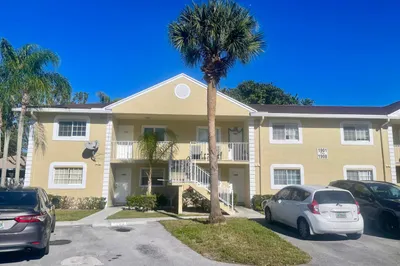 1905 Palm Beach Trace Drive 1
