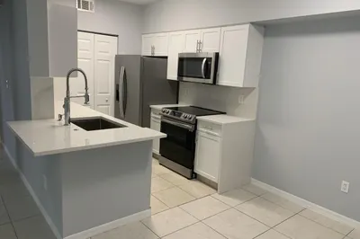 10300 FOX TRAIL Road S #808 1