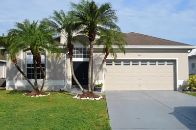 880 NW Waterlily Place 1