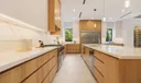 2905 Washington St Photo