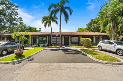 10311 Laurel Ct 1