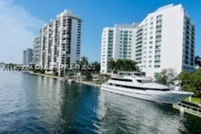 2670 E Sunrise Blvd #721 1