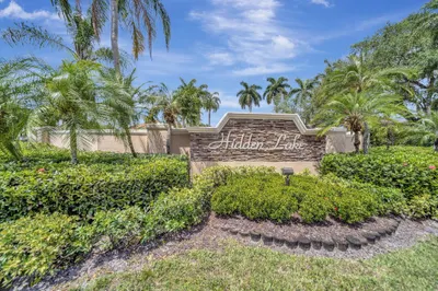 10572 Lake Jasmine Drive 1