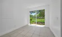 673 NE 21st Ter Photo