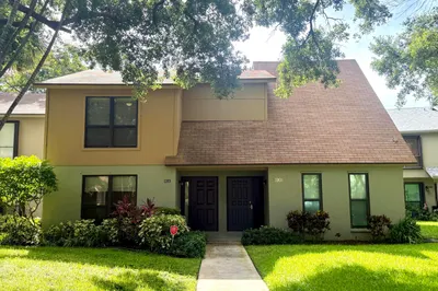 814 Sandtree Drive 1