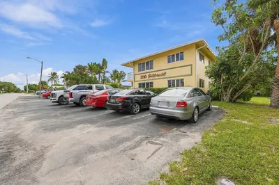 2190 SE 5TH Street #5-B 1