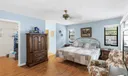 925 SE Brookedge Ave Photo