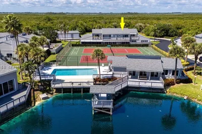 4949 N Highway A1a #112 1