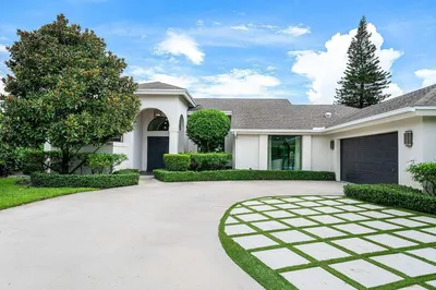 1860 Lynton Circle 1
