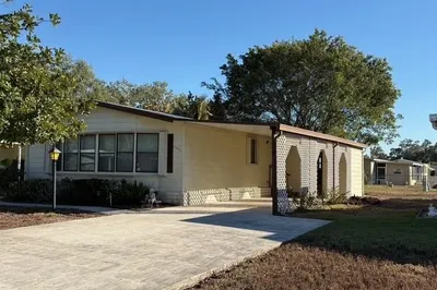 2592 SW Thunderbird Trail 1