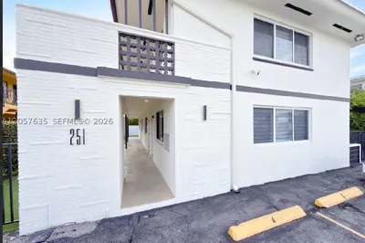 251 NW 57th Ave 1