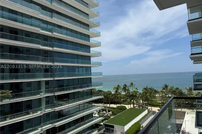 10185 E Collins Ave #822 1