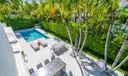 452 Hampton Ln Photo
