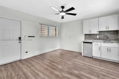 327 NE 55th St #STUDIO 1