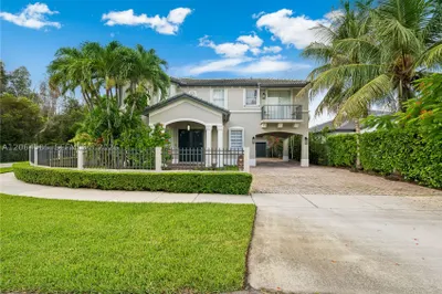 14900 SW 10th St 1