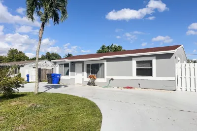 1730 SW 64th Ter 1