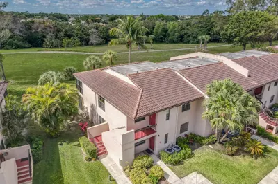 9280 Vista Del Lago #32b 1