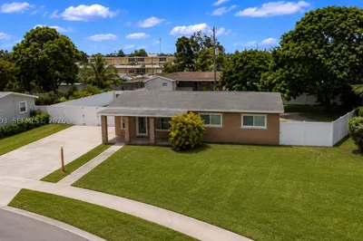 1225 NW 192nd St 1