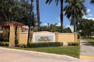102 S Santa Catalina Cir #102 1