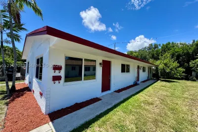 2641 SW 13th Ave #1 1