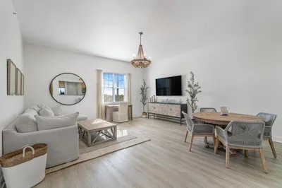 200 NE 2nd Avenue #401 1
