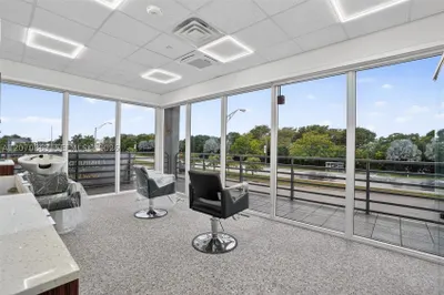 Beauty Salon Suites For Rent Now Right In Front Of Fiu  1