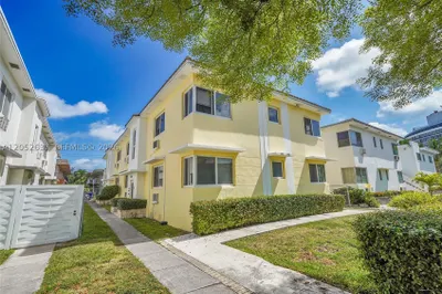 955 Bay Dr #7 1
