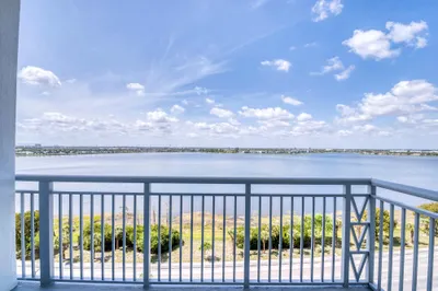 300 S Australian Avenue #810 1