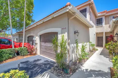 800 Sorrento Dr. #2 1