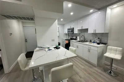 111 Royal Park Dr #4H 1