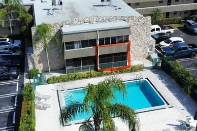 126 Sparrow Drive #22a 1