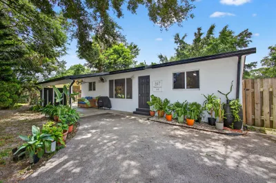 847 Belmont Drive 1
