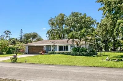 2858 Oak Drive 1