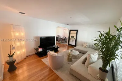 1116 Biarritz Dr 1