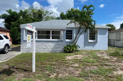 756 W 1st Street 1