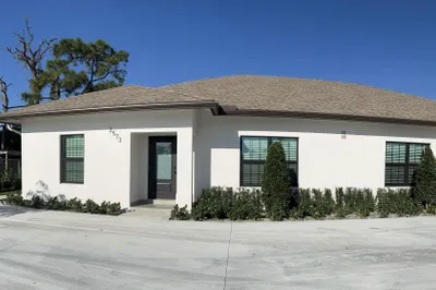 2571 Gulfstream Road