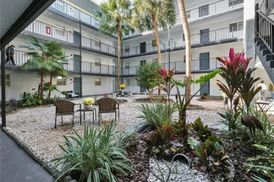 2800 Somerset Drive #418j 1